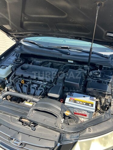 Hyundai Sonata-5