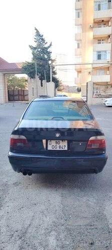 BMW 523-2