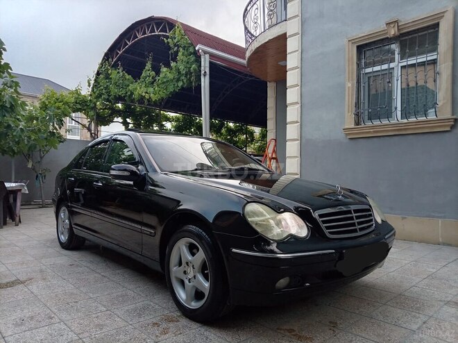 Mercedes C 240-1