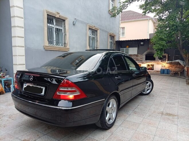 Mercedes C 240-11