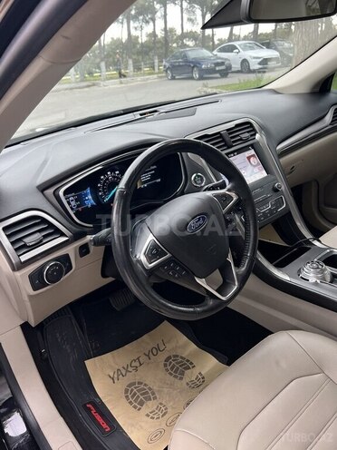 Ford Fusion (North America)-22