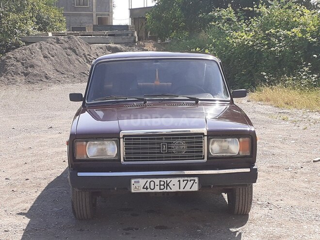 LADA (VAZ) 2107-1