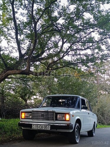 LADA (VAZ) 2107-2