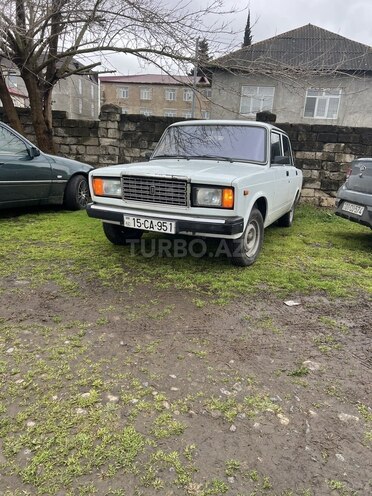 LADA (VAZ) 2107-1