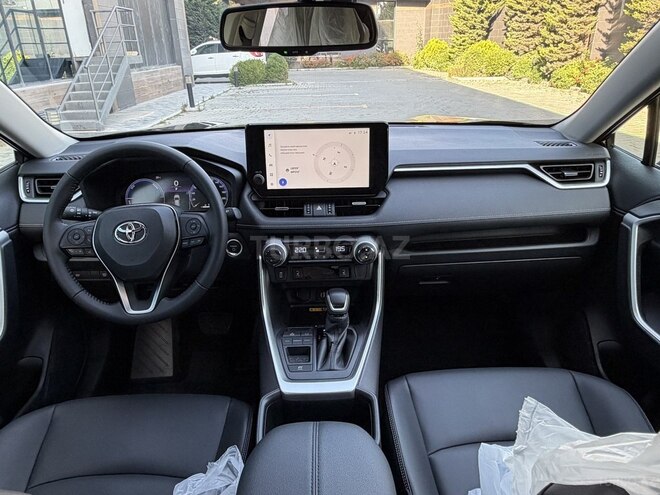 Toyota RAV4-10