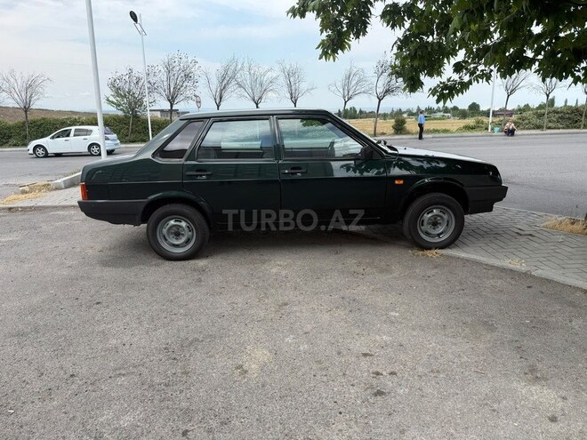 LADA (VAZ) 21099-4