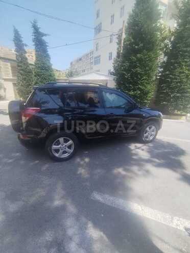 Toyota RAV4-4