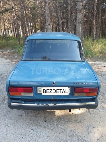 LADA (VAZ) 2107-2