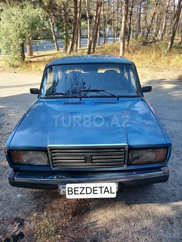 LADA (VAZ) 2107-1
