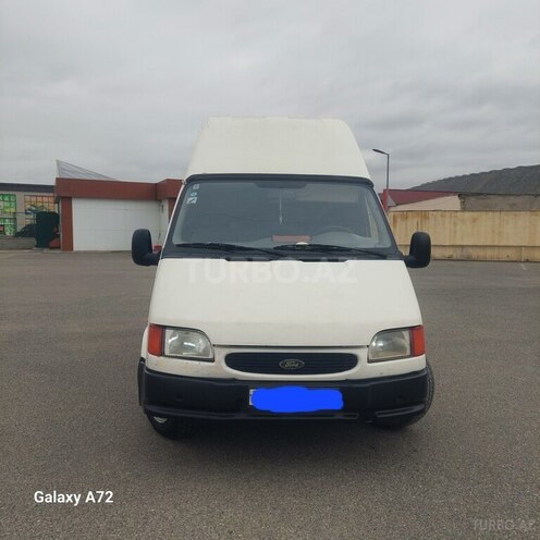 Ford Transit-1