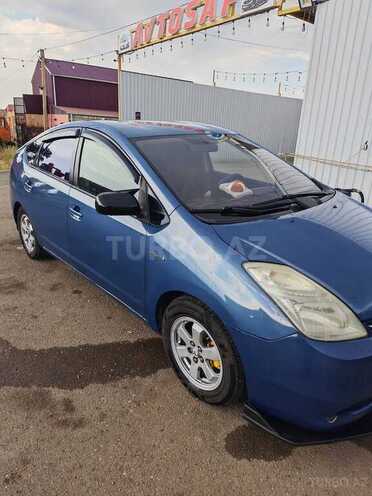 Toyota Prius-2
