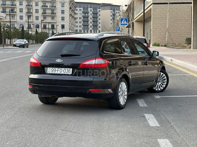 Ford Mondeo-13