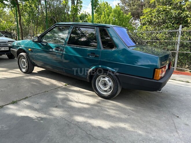 LADA (VAZ) 21099-9