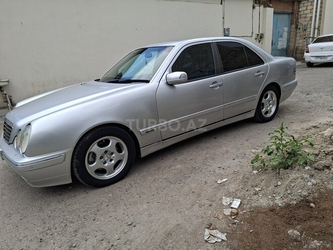 Mercedes E 280-5