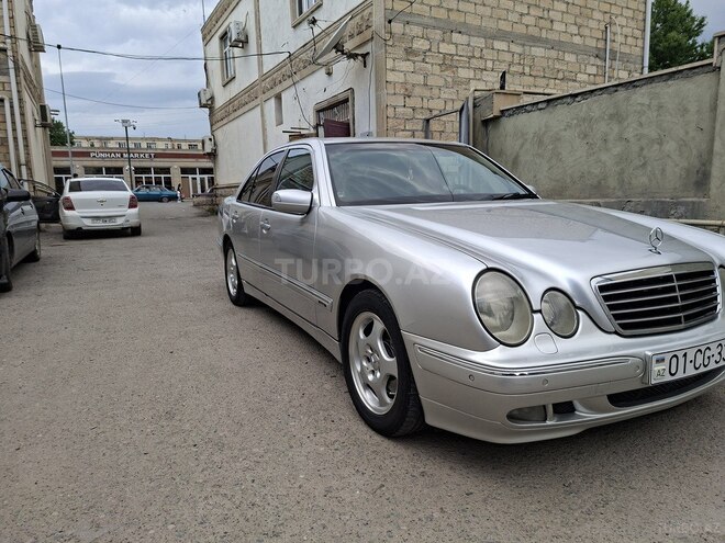 Mercedes E 280-4