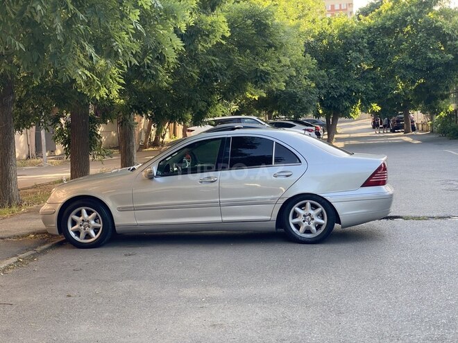 Mercedes C 240-3