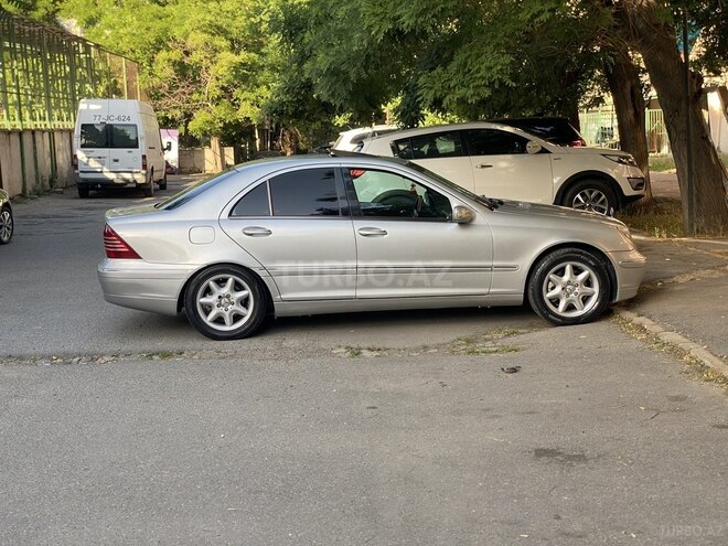 Mercedes C 240-2