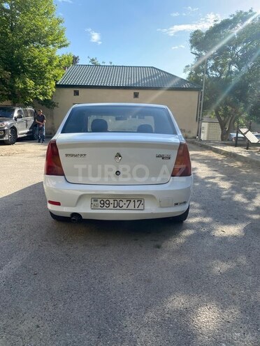 Renault Logan-2