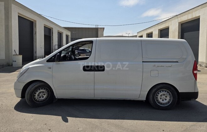 Hyundai H-1-5