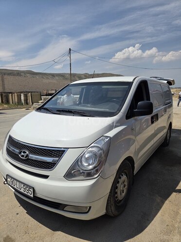 Hyundai H-1-3