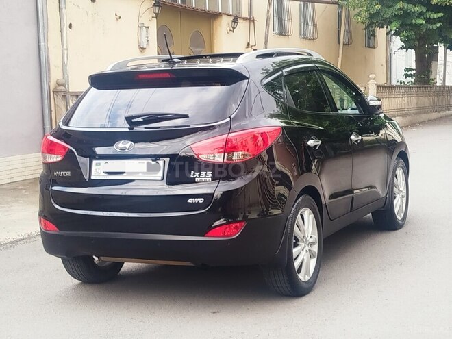 Hyundai ix35-6