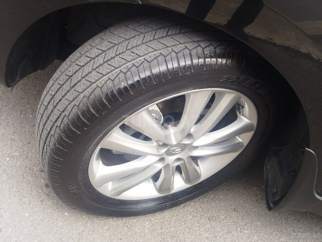 Hyundai ix35-17