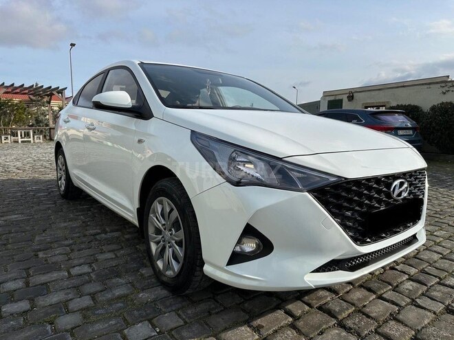 Hyundai Accent-8