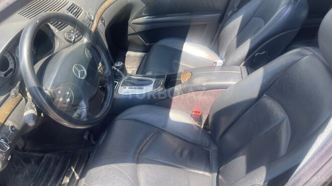 Mercedes E 220-8