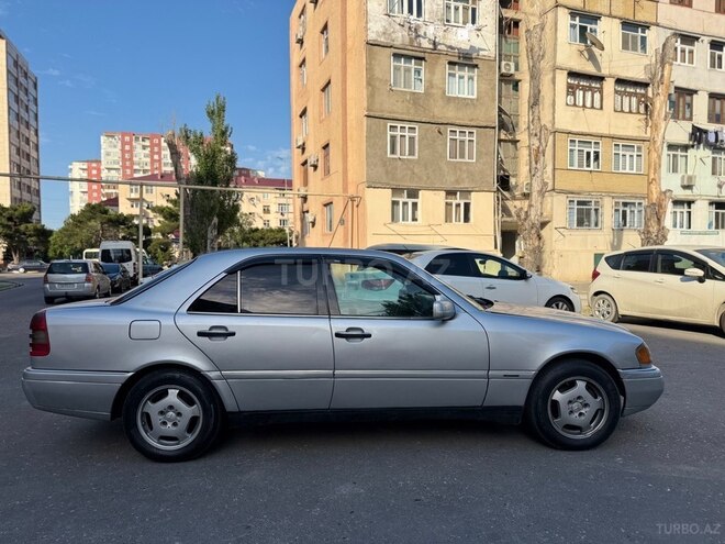 Mercedes C 250-7