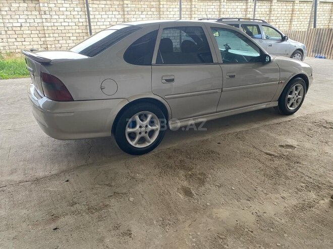 Opel Vectra-7