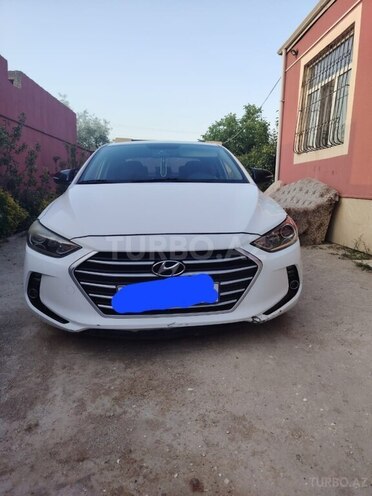 Hyundai Avante-1
