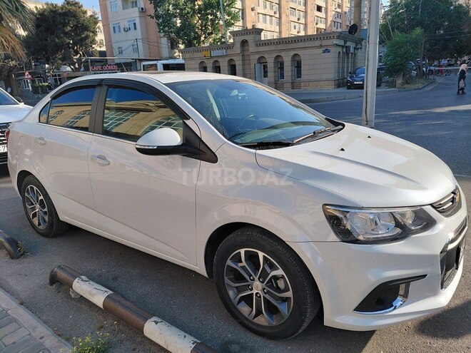Chevrolet Aveo-2