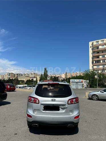 Hyundai Santa Fe-5