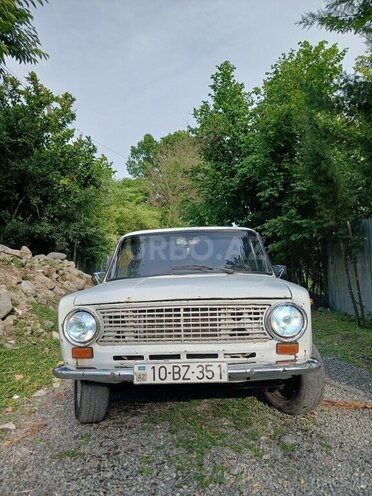 LADA (VAZ) 21011-1