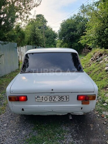 LADA (VAZ) 21011-2