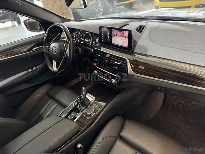 BMW 530e-17