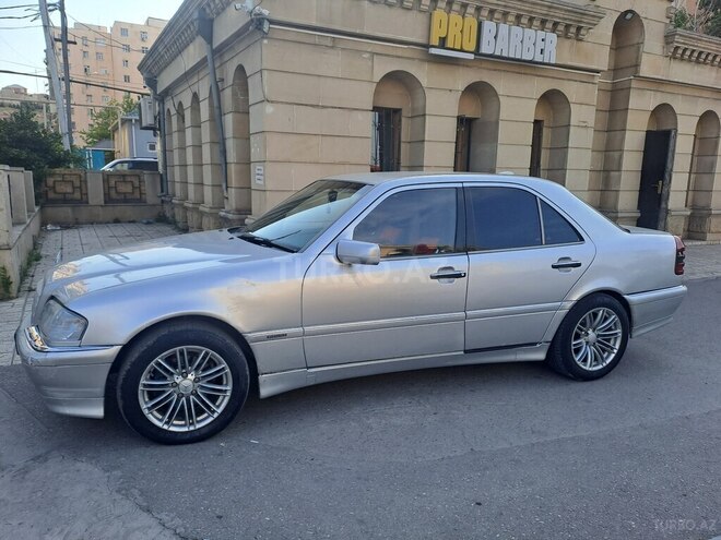 Mercedes C 200-3