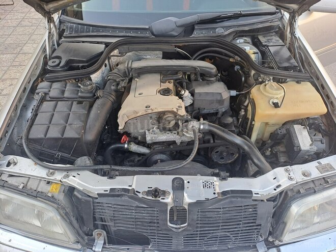 Mercedes C 200-8