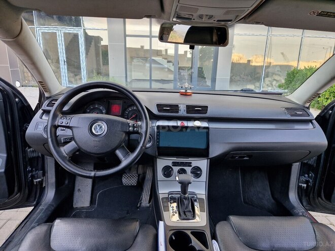 Volkswagen Passat-11