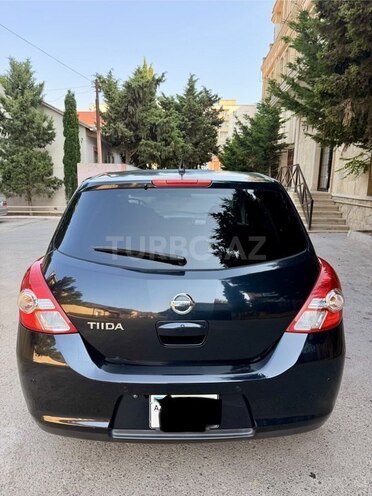 Nissan Tiida-2