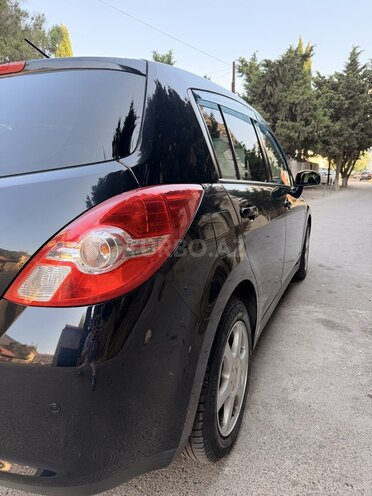 Nissan Tiida-8