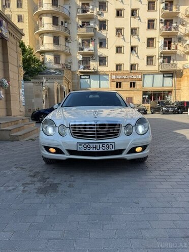 Mercedes E 220-10