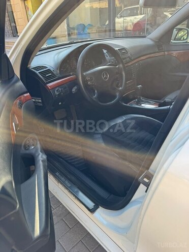 Mercedes E 220-7