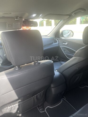 Hyundai Santa Fe-9