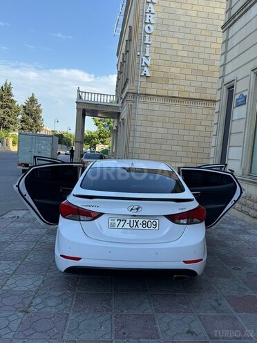 Hyundai Avante-5