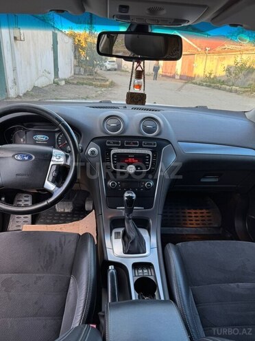 Ford Mondeo-8