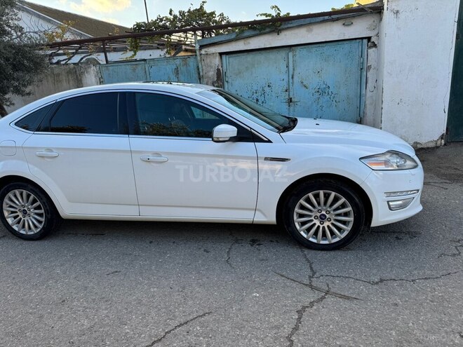 Ford Mondeo-13