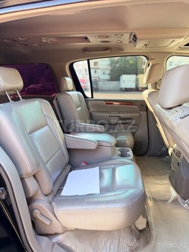 Infiniti QX56-9