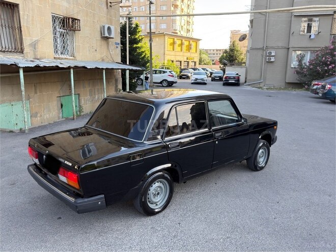 LADA (VAZ) 2107-21