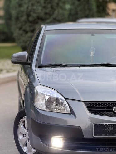 Kia Rio-11
